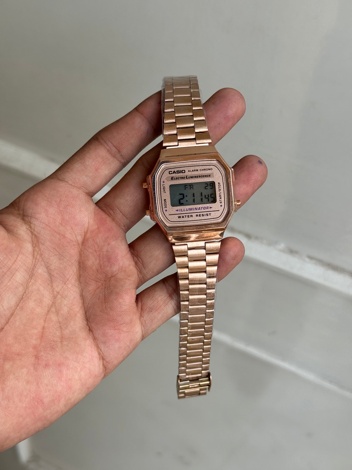 VINTEGE ROSE GOLD DIGITAL WATCH