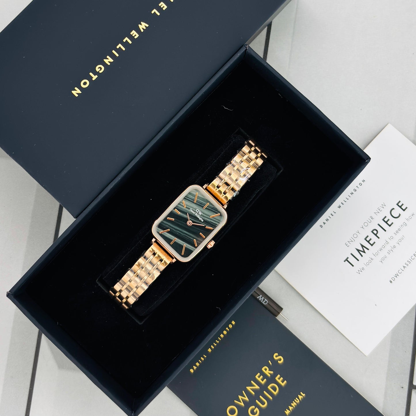 SB WOMENS SMALL DIAL