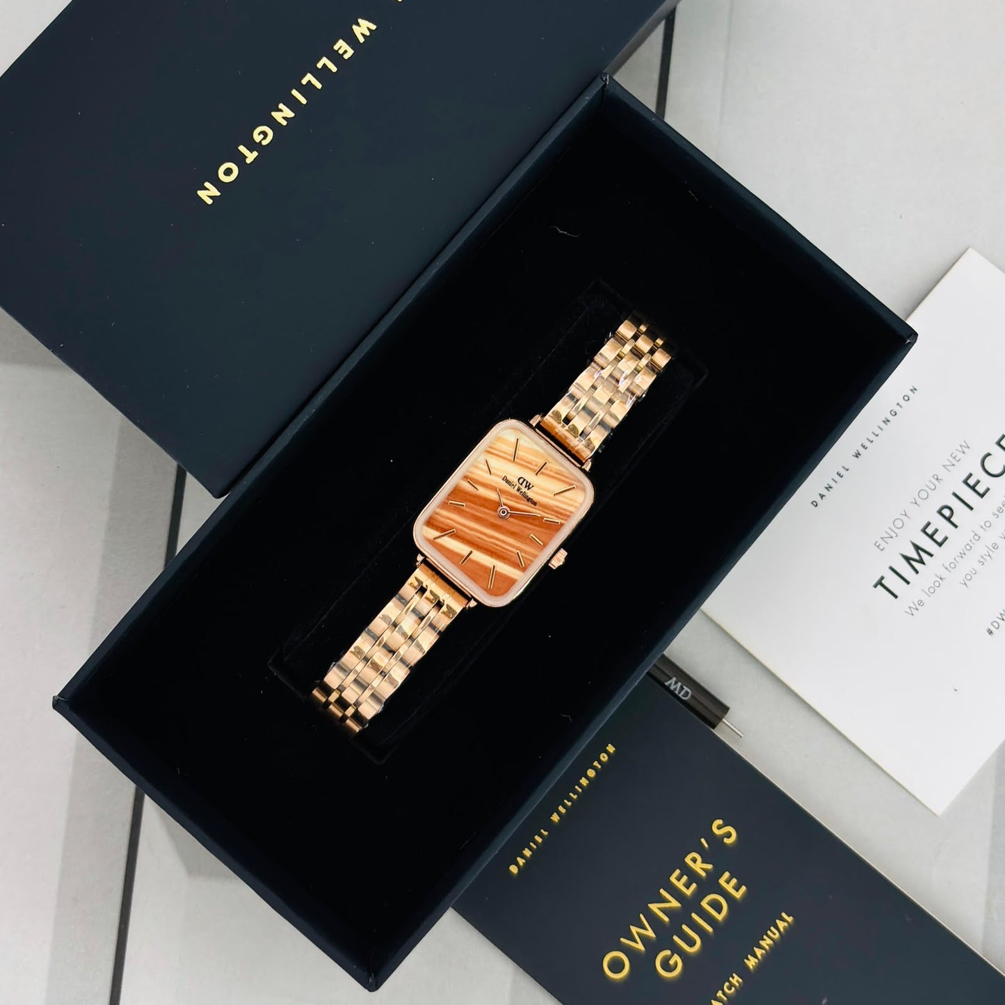 D-W Design 1 full rose gold Womens watch