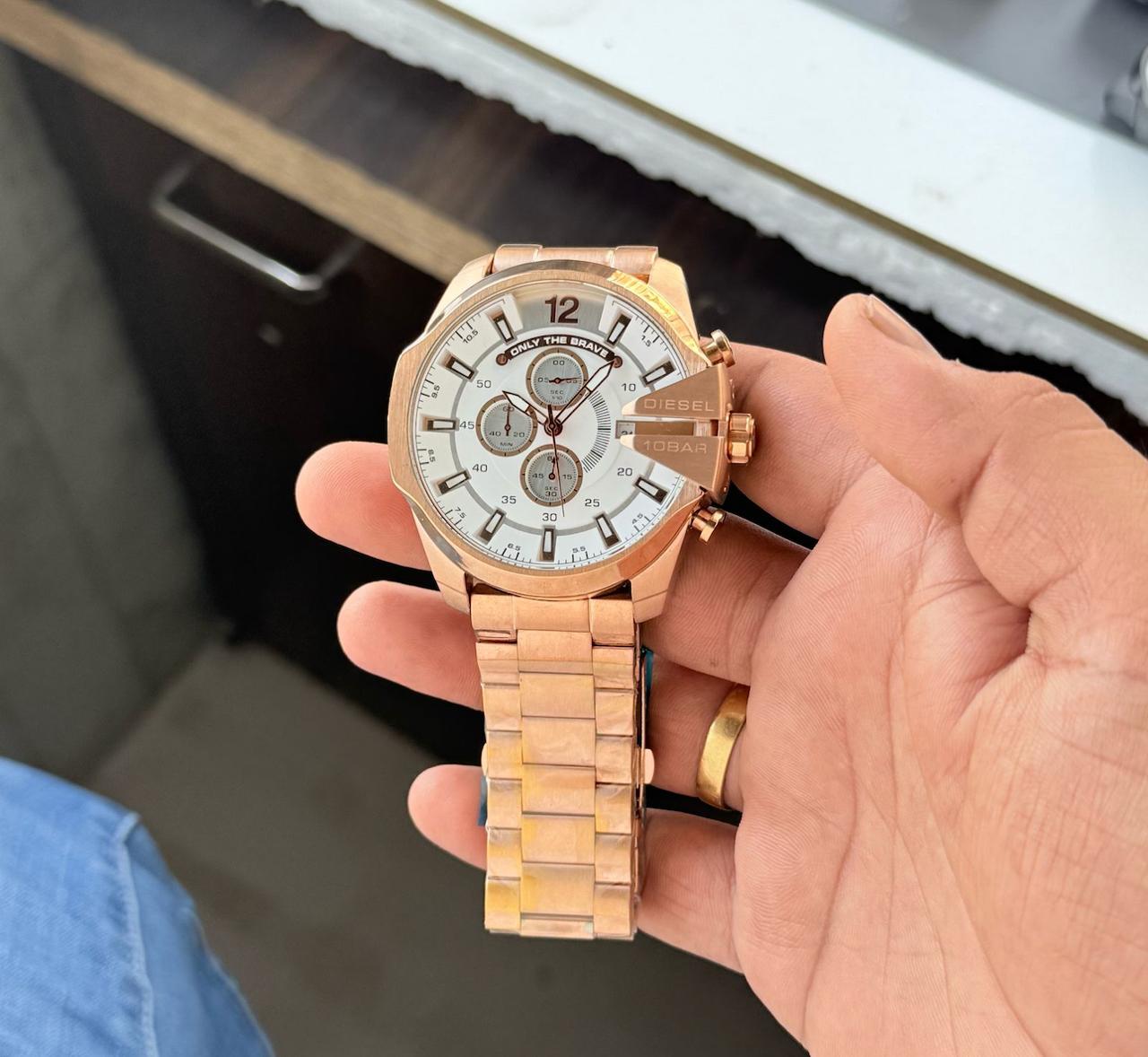 DIESAL 10 BAR JAPNESE QUALITY HEAVY ROSE GOLD WHITE WATCH