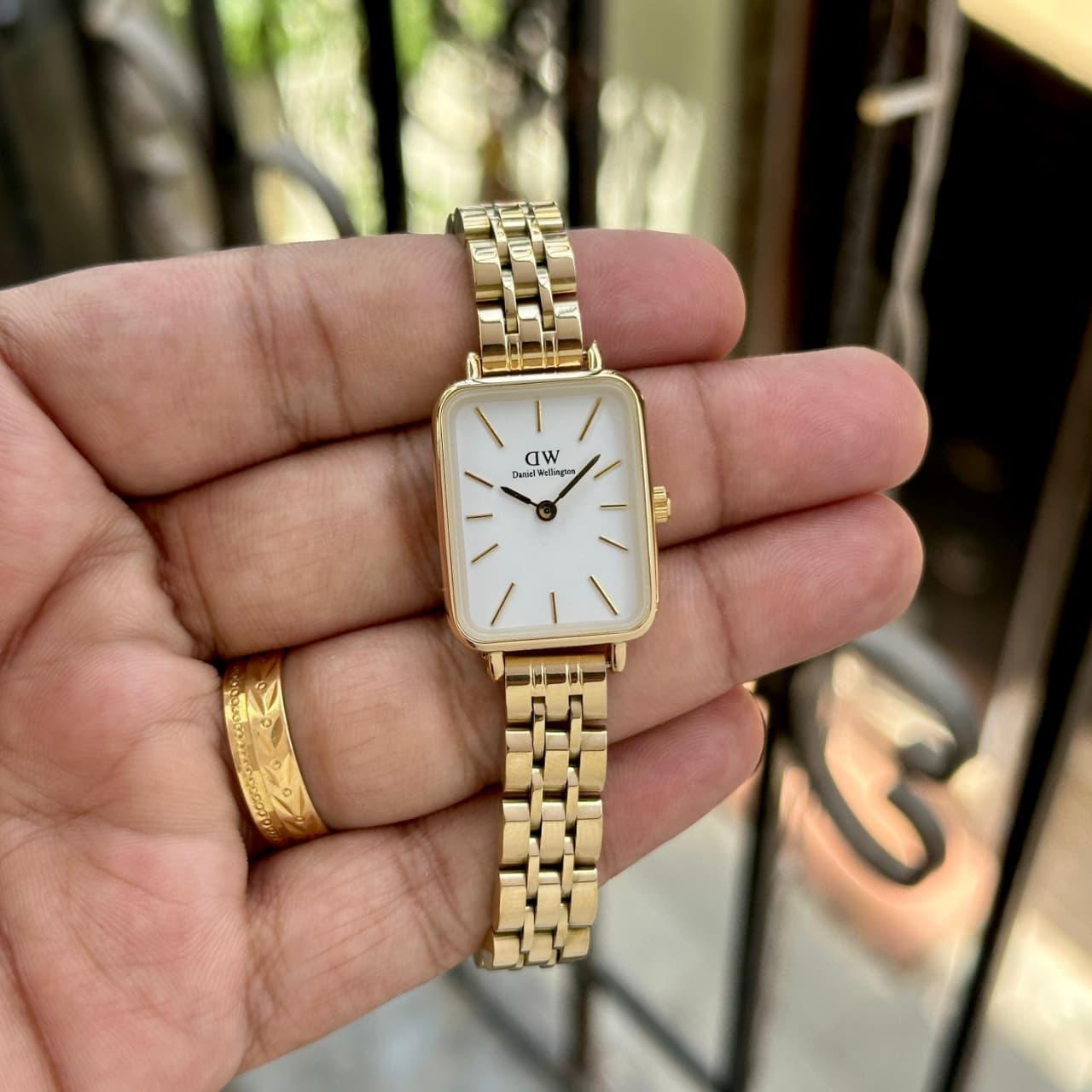 D-W Design 4 Gold White Dial Womens watch