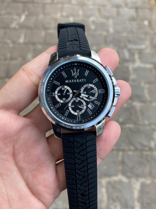 Maserat-i.  Rubber Belt Watch ( Silver Black )