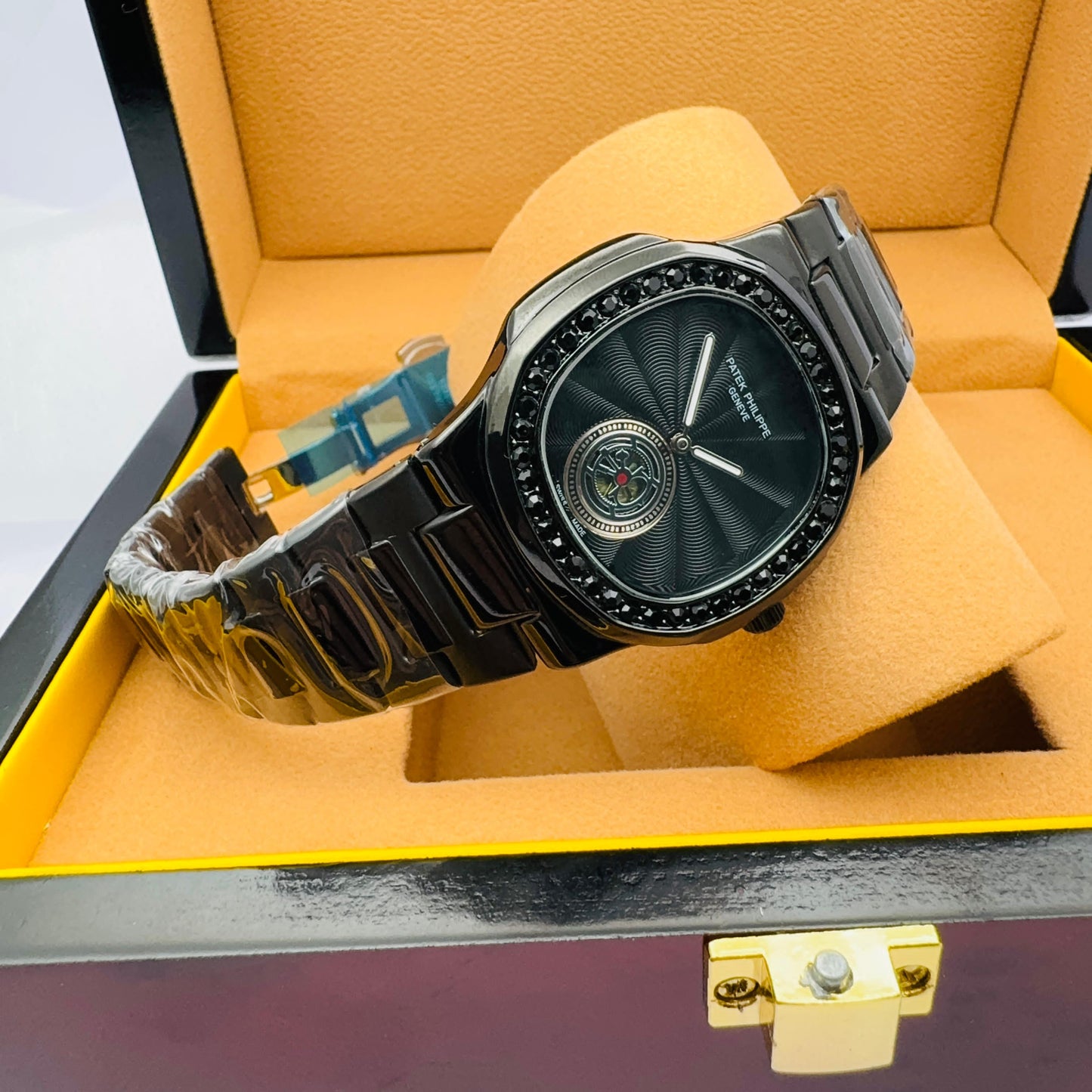 PP DIAMOND FULL BLACK WATCH