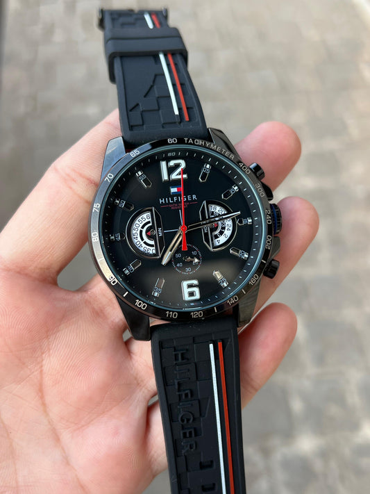 Tom-y silicon full black Regular Quartz Watch