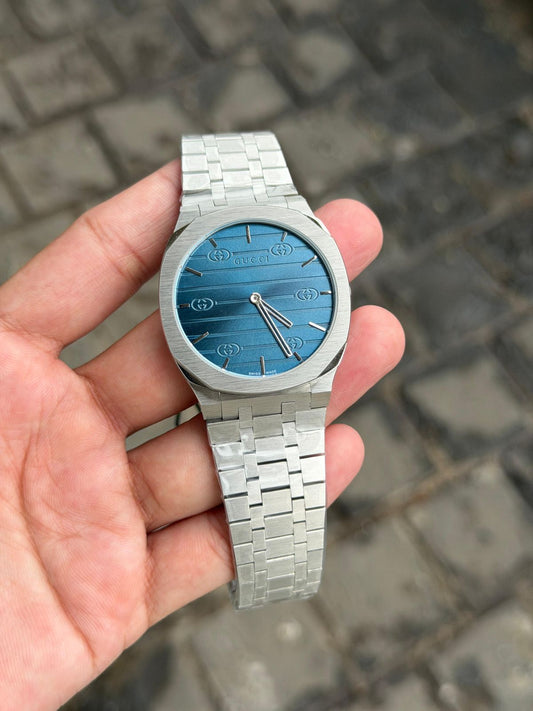 GUCI SLIM WATCH METAL BODY 
( ULTRA SLIM ) SILVER BLUE