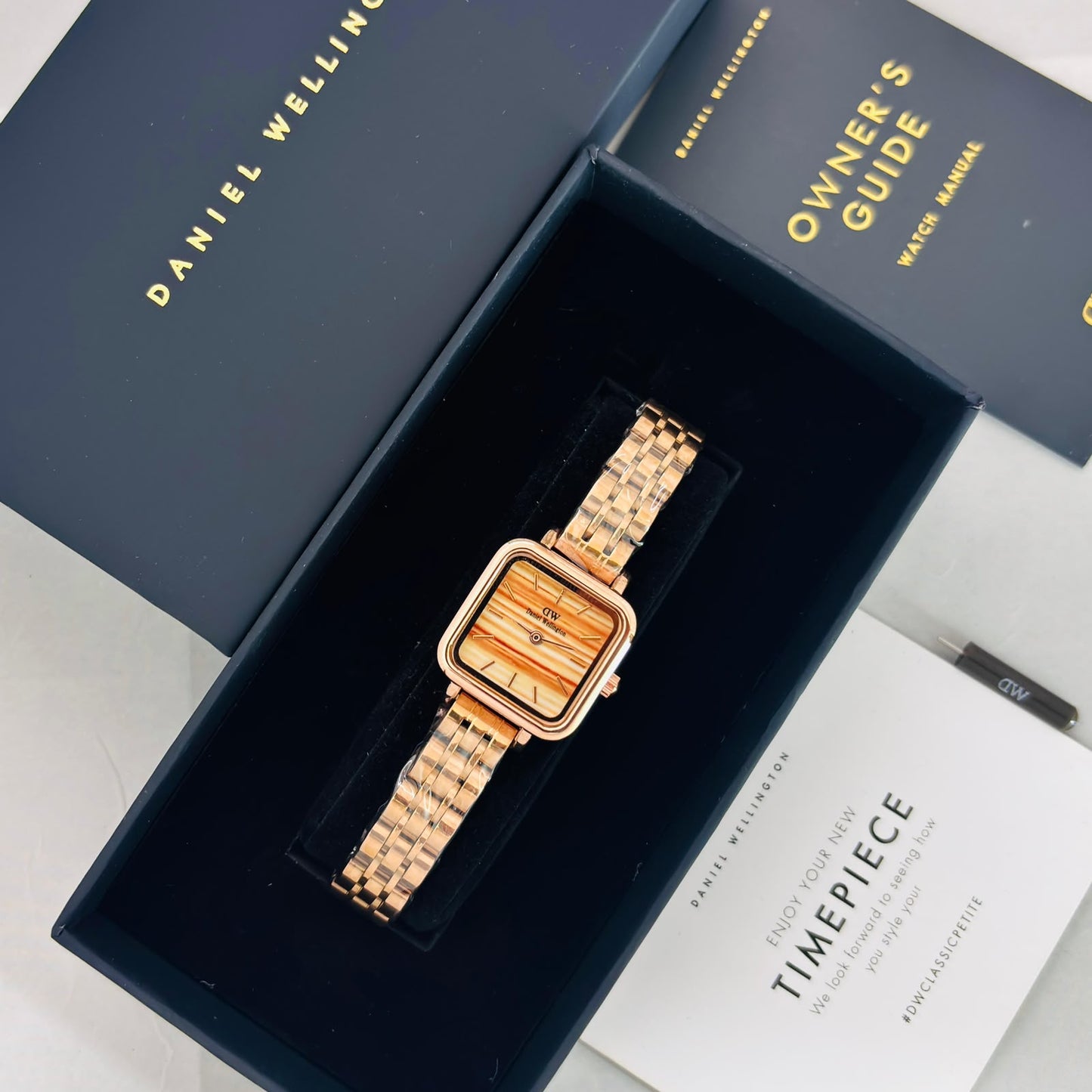 D-W Design 2 Full Rose Gold Womens watch
