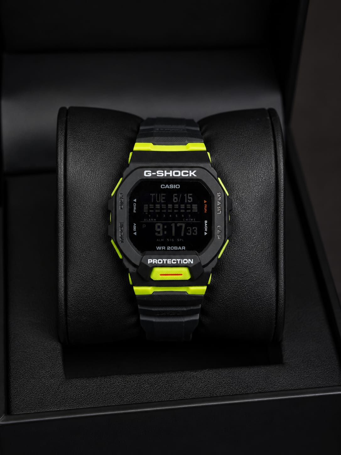 GBD BLACK GREEN NEW COLOUR 
DIGITAL WATCH