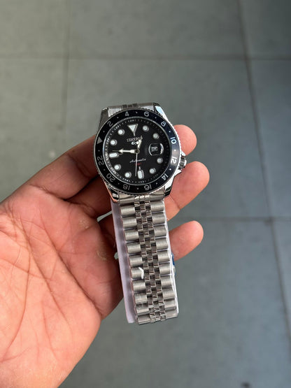 Seko Gmt  Silver Black  Watch 
( Battery Operated Looks Like Automatic )