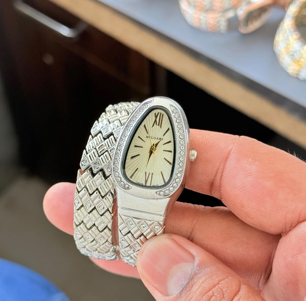 Bulgari Snake Diamond Belt 
Silver white Dial Womens Watch