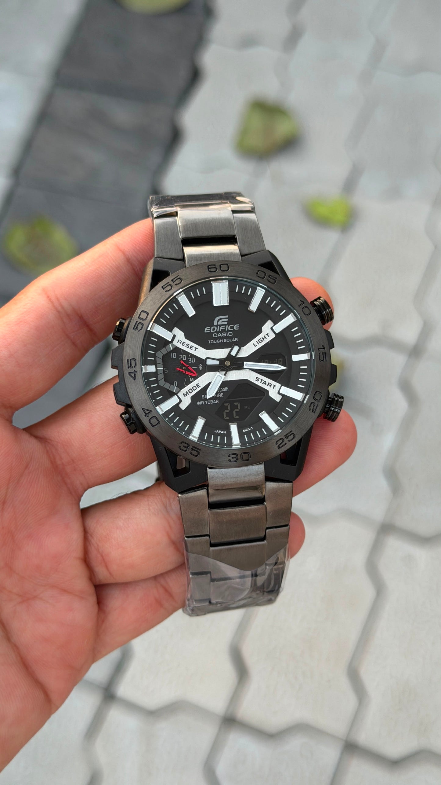 EDIFCE 1st JAPNESE QUALITY CARBON BLACK  SHADE METAL  BELT WATCH