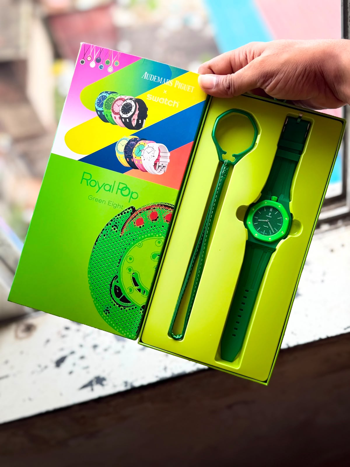 ROYAL POP WATCH GREEN COLOUR FIBER BODY