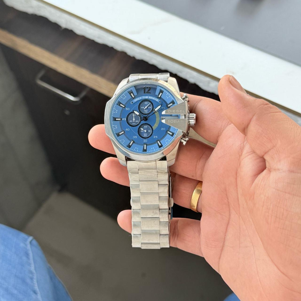 DIESAL 10 BAR JAPNESE QUALITY HEAVY SILVER TIFFANY WATCH
