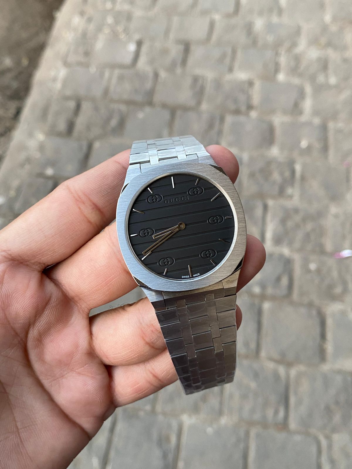 GUCI SLIM WATCH METAL BODY 
( ULTRA SLIM ) SILVER BLACK
